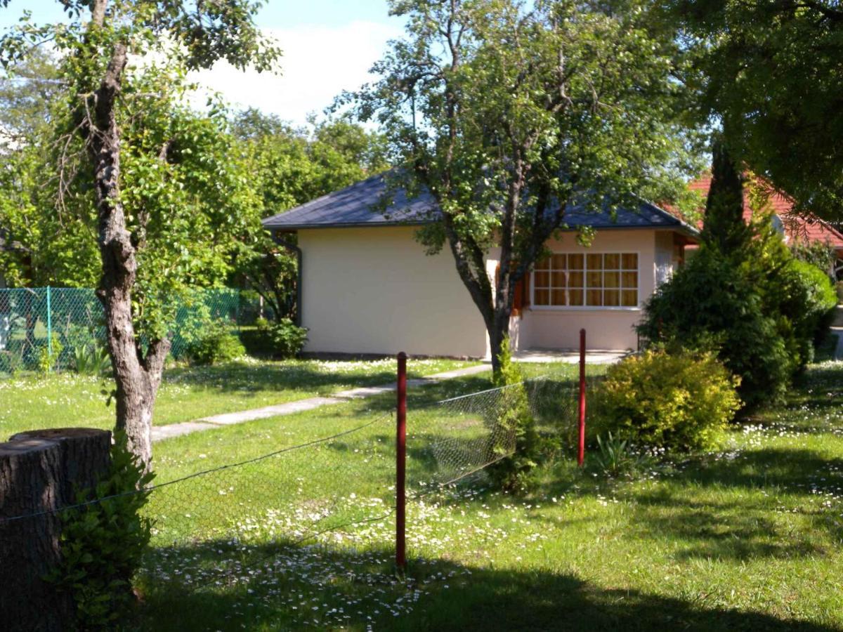 Holiday Home In Balatonfenyves 18357 Екстериор снимка